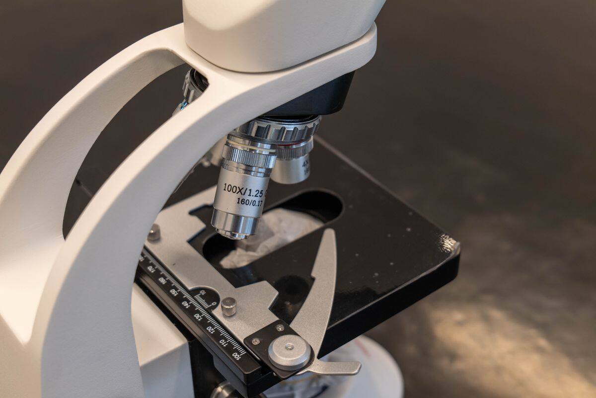 Microscope examining a laboratory sample